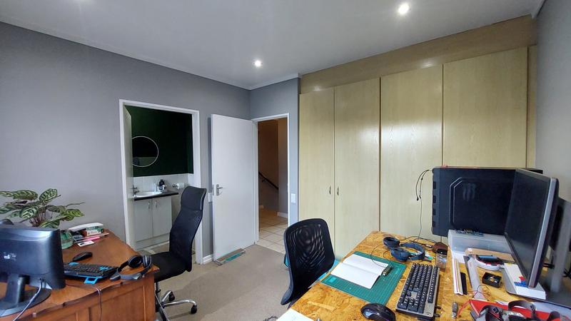 2 Bedroom Property for Sale in Tyger Waterfront Western Cape